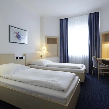 Intercityhotel 3* Ουλμ