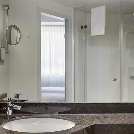 Ξενοδοχείο Intercityhotel