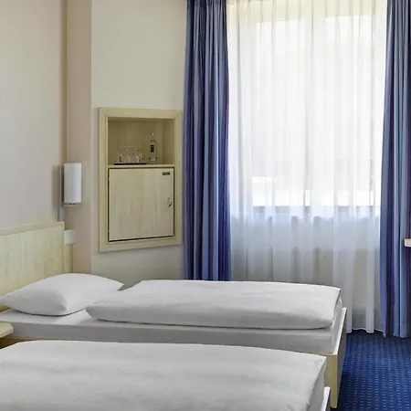 Ξενοδοχείο Intercityhotel