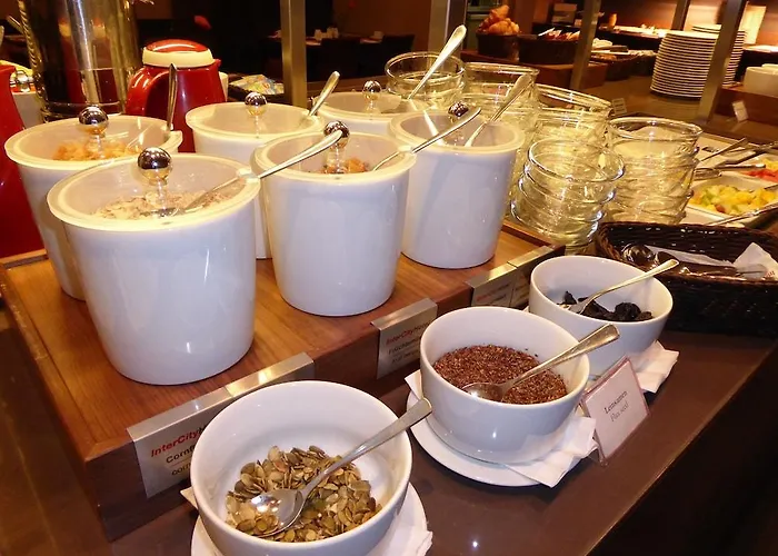 Intercityhotel Hotel 3*